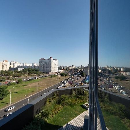 Stylish Panoramic Apartments. Smartplaza. Metro Minskaya Kiev Luaran gambar