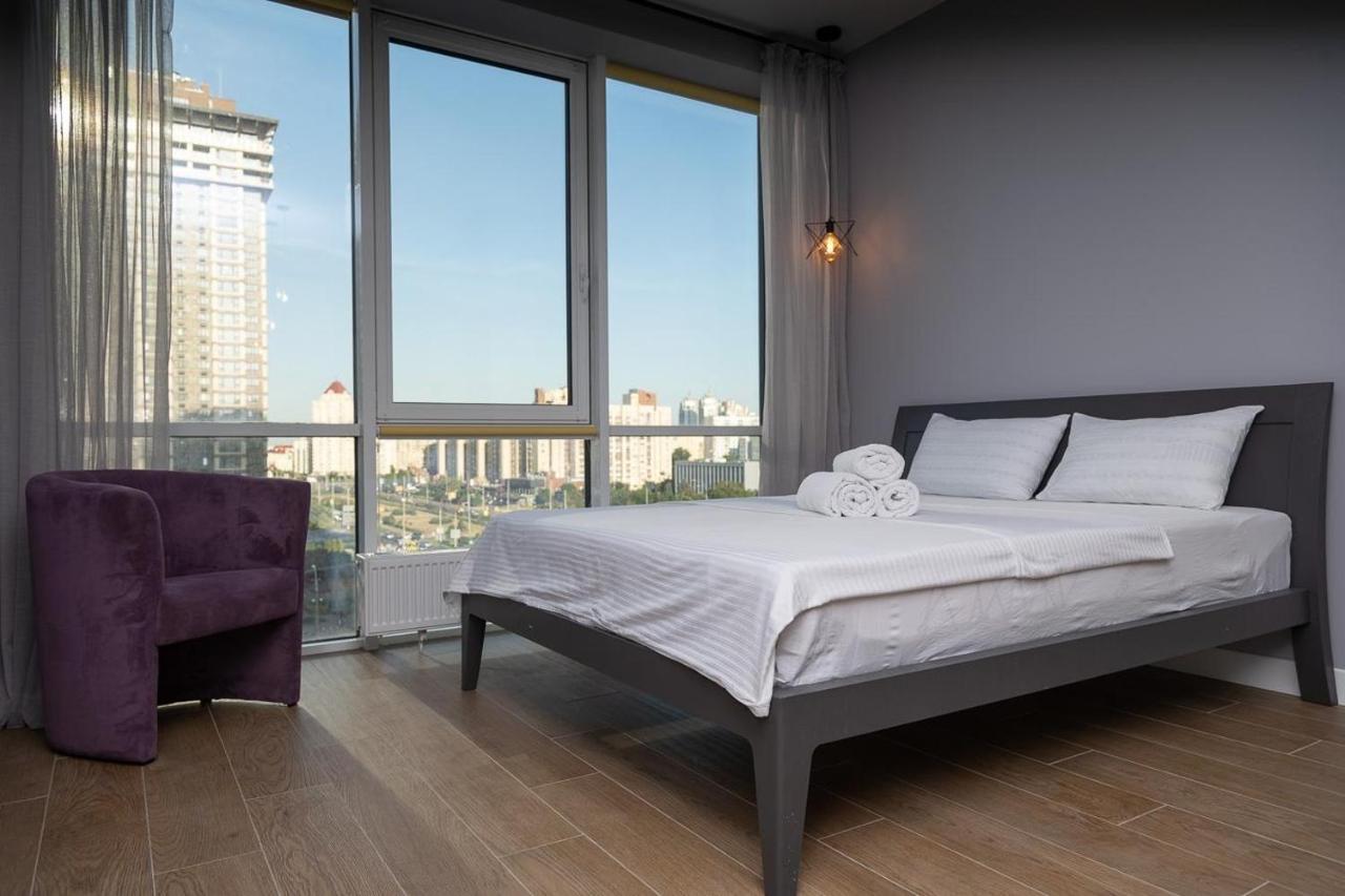 Stylish Panoramic Apartments. Smartplaza. Metro Minskaya Kiev Luaran gambar
