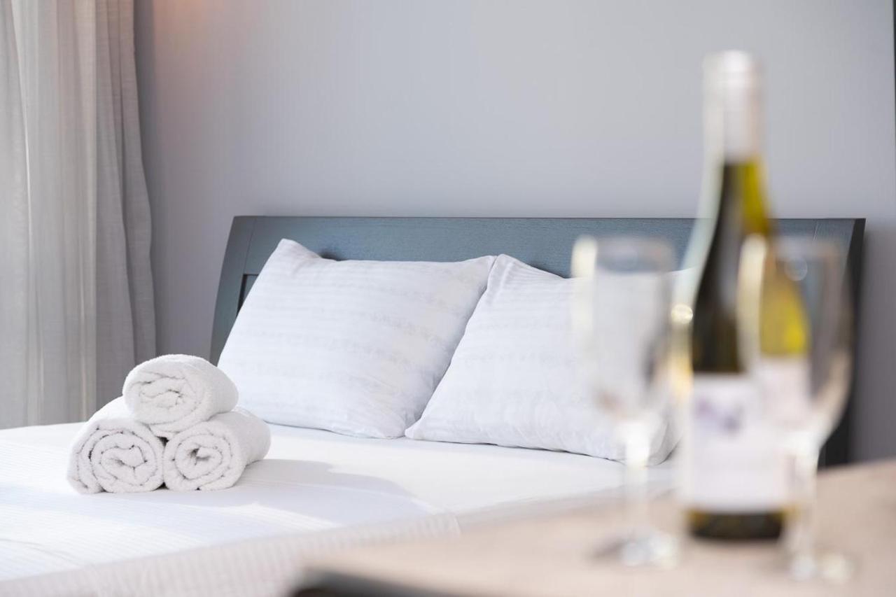 Stylish Panoramic Apartments. Smartplaza. Metro Minskaya Kiev Luaran gambar