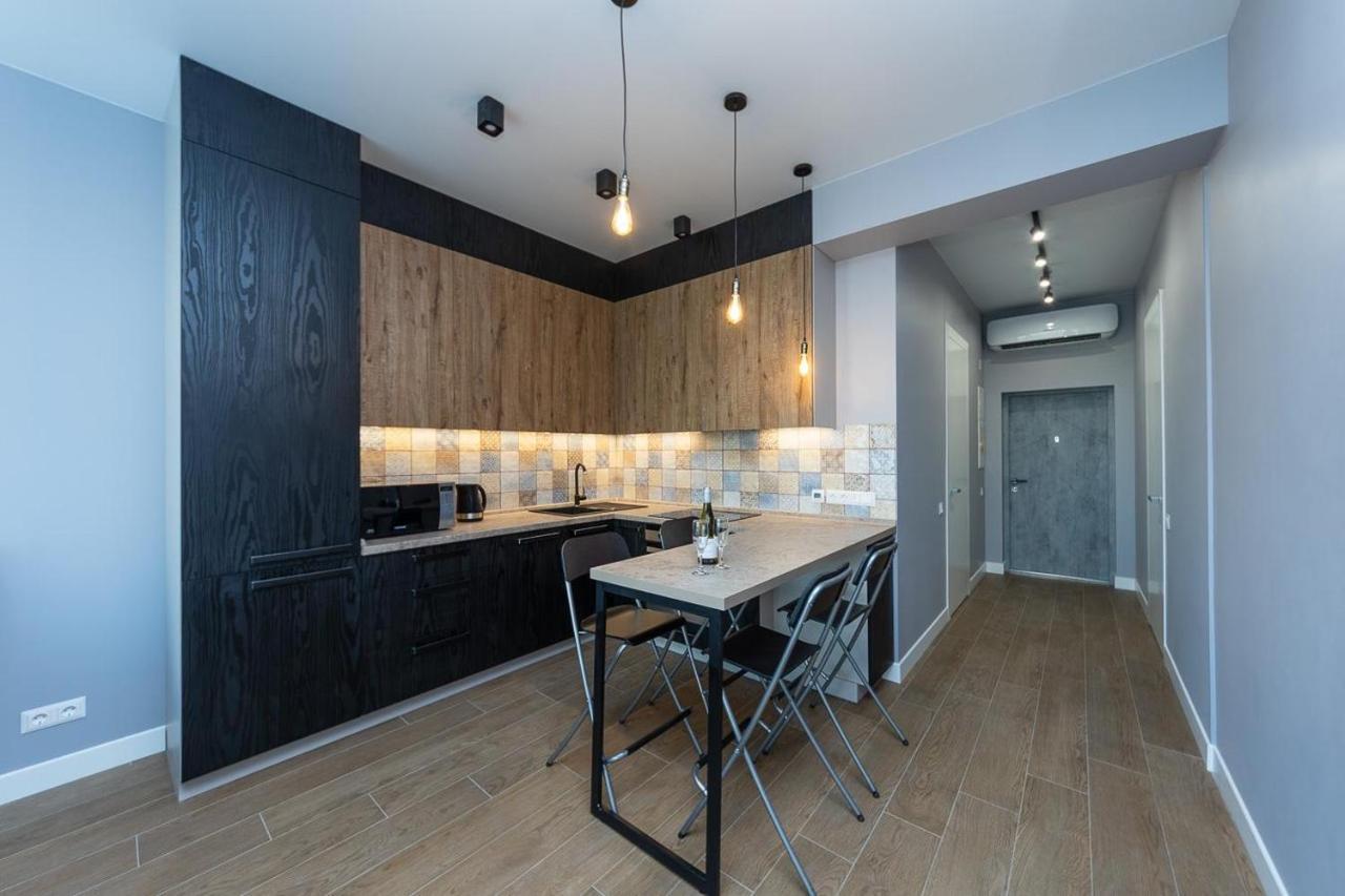 Stylish Panoramic Apartments. Smartplaza. Metro Minskaya Kiev Luaran gambar